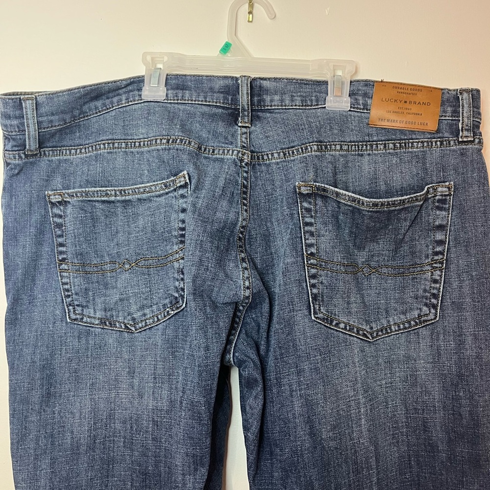 Men’s Lucky Brand 221 Straight Jeans 40x32 (Measured 42x31) Dark Wash - Picture 8 of 10